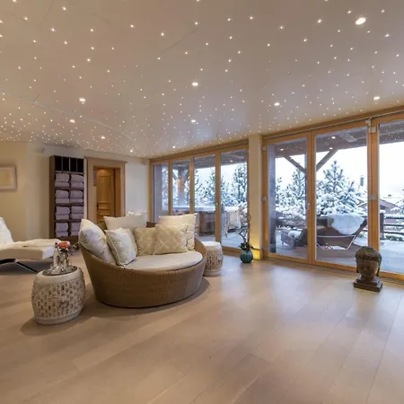 Charm: Cozy Up In A High-altitude