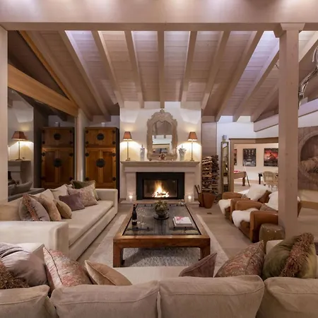 Appartement Charm: Cozy Up In A High-altitude Kitzbühel